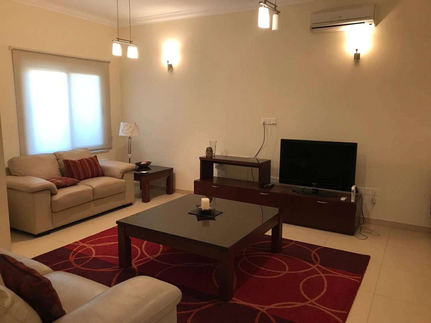 Orchard Blossom Private Villa With Pool Phrenaros 外观 照片