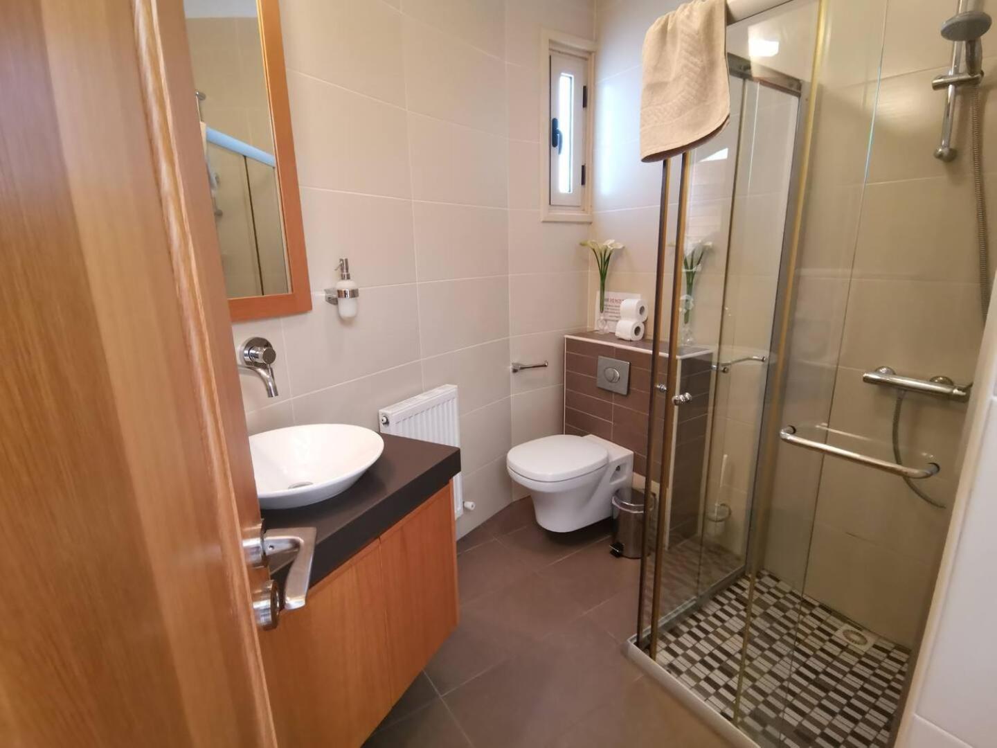 Orchard Blossom Private Villa With Pool Phrenaros 外观 照片