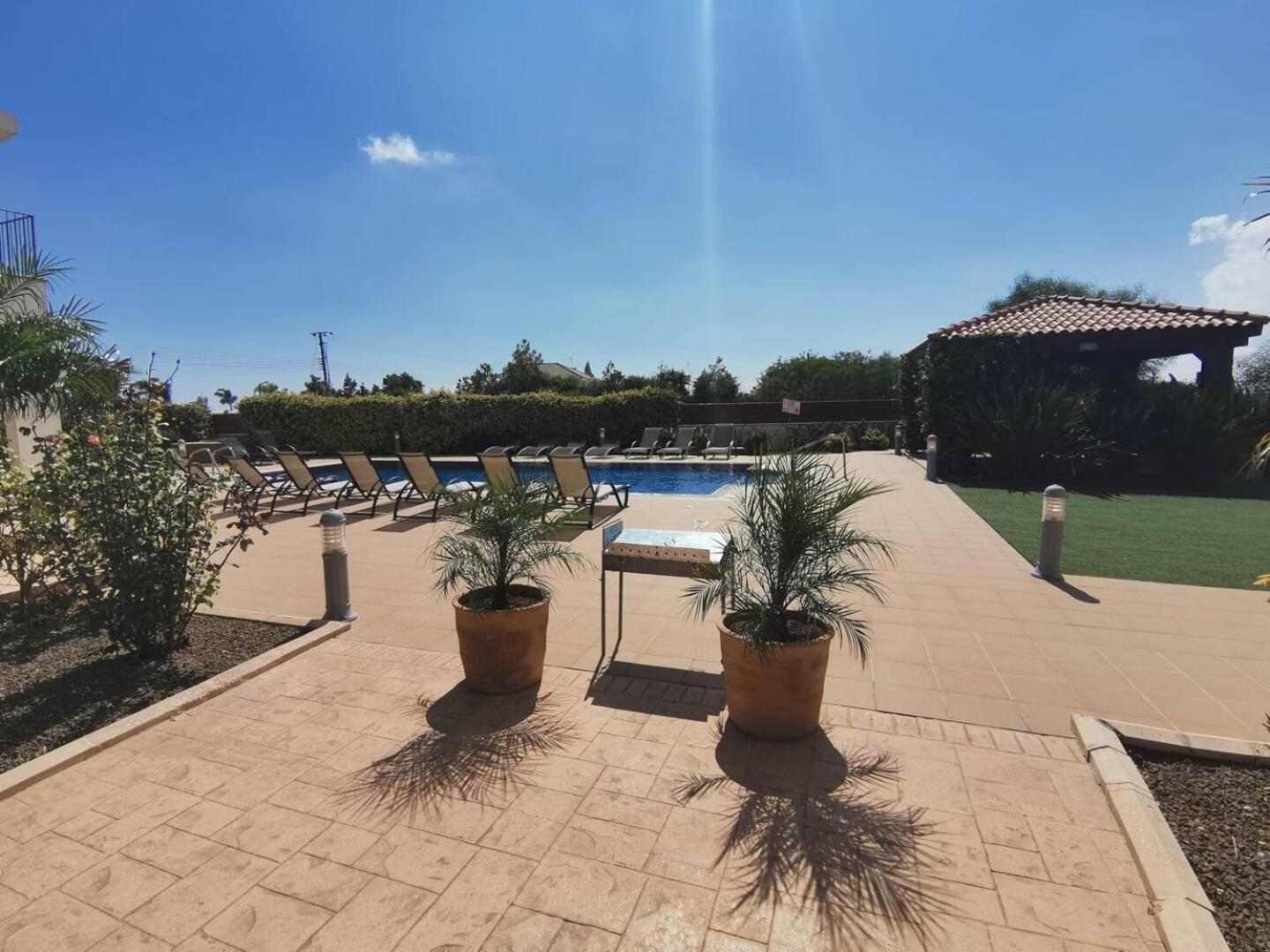 Orchard Blossom Private Villa With Pool Phrenaros 外观 照片